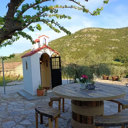 Elaia Retreat In Nature Tatil Evi Fregkena