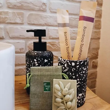 Hébergement de vacances Elaia Retreat In Nature *