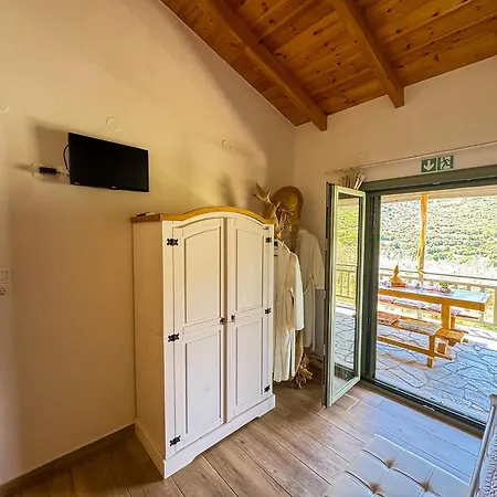Elaia Retreat In Nature 度假居 *